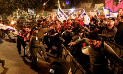 مواجهات بين شرطة الاحتلال الإسرائيلية ومحتجين في القدس وتل أبيب