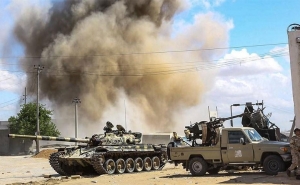 ليبيا: معركة طرابلس تدخل يومها الثالث عشر والحل السياسي لا يزال بعيدا