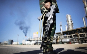 ليبيا:  حراك 17 ديسمبر يهدّد بغلق الحقول النفطية ما لـم يتم تسليم زمام الأمور لحفتر