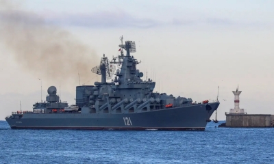 أوكرانيا تهاجم سفينتين حربيتين روسيتين في البحر الأسود وتدمر دفاعات جوية بالقرم