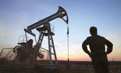 تراجع النفط وحذر المتعاملين بسبب ضعف الطلب وقوة الدولار