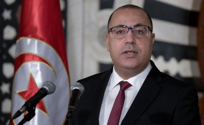 رئيس الحكومة وإدارته للازمة السياسية وملف الاصلاحات الكبرى: السعي لشراء ودّ الاتحاد لضمان البقاء