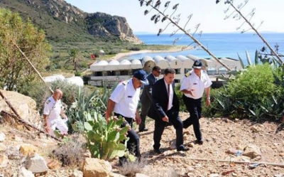 وزير الدفاع فرحات الحرشاني خلال زيارته لجزيرة زمبرة:  «ثروة طبيعية سياحية في حالة إهمال تام»
