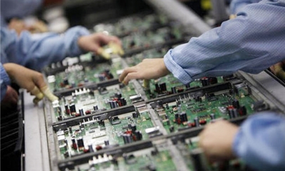 تونس تراهن على الصناعات الإلكترونية: ميثاق 2030 بين طموح التحول الصناعي وضغط النماذج الدولية الناجحة