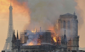 حريق كاتدرائية «نوتردام» بباريس: حزن وطني عميق وحسرة عالمية