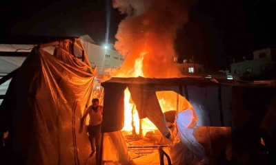 احتراق صحفي داخل خيمة في خانيونس عقب قصف إسرائيلي