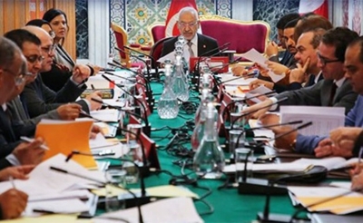 تقرير اللجنة العلمية لمجابهة كوفيد- 19 لن يحلّ الإشكال: غدا اجتماع صاخب لرؤساء الكتل ومكتب المجلس للحسم في خلاف العمل بالإجراءات الاستثنائية وصيغها