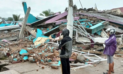 زلزال بقوة 7 درجات في أندونيسيا والسكان يفرون من المباني
