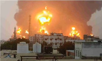4 قتلى بالغارات الأمريكية الإسرائيلية على ميناء الحديدة باليمن