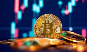 سعر  العملة المشفرة بتكوين قد يصل  إلى 100 ألف دولار