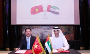 الإمارات و الفيتنام تتفقان على اتفاقية شراكة اقتصادية