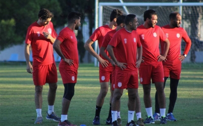 النادي الإفريقي:  إضراب اللاّعبين متواصل..الجامعة على الخط والدريدي ينسج على منوال الرياحي