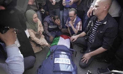 حكومة غزة تدعو إلى حماية الصحفيين ومحاسبة إسرائيل
