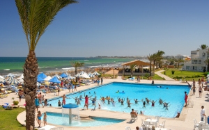 تشكيات السائح التونسي من ارتفاع الاسعار داخل النزل:  السياحة الداخلية السوق الأولى والمنتوج السياحي يحتكم إلى العرض والطلب