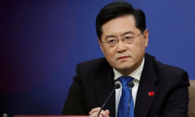 الصين تعفي وزير الخارجية من منصبه بعد فترة قصيرة من تعيينه