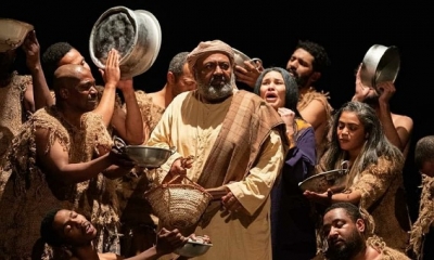 مسرحية "زغنبوت" تتحصل على الجائزة الكبرى في مهرجان المسرح الخليجي