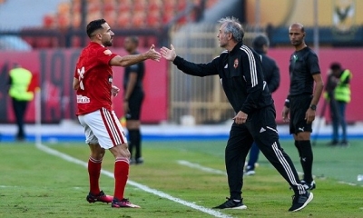 كولر مدرب الاهلي يهاجم علي معلول