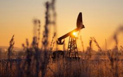 النفط عند أقل مستوى في 3 أشهر وسط زيادة مؤشرات هبوط الطلب
