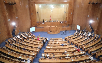 «الكوفيد 19» أدى إلى عدم توفر النصاب القانوني:  تأجيل تصويت الجلسة العامة للبرلمان على تعديل القانون الأساسي للمحكمة الدستورية