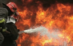 السيطرة على حريق سمامة وإبعاد الخطر بشكل كلّي عن السكان وممتلكاتهم