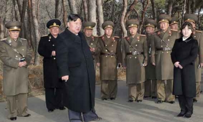 تقرير: الزعيم الكوري الشمالي يتفقد "تدريبات بالذخيرة الحية " استعدادا لـ "ردع الحرب"