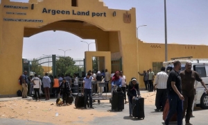 مصر تفرض الحصول على تأشيرة لكل السودانيين الراغبين بدخول أراضيها