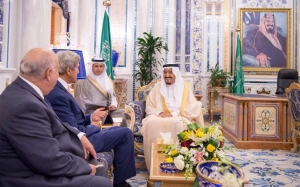 زيارة كيري إلى الرياض:  بحث الفشل السعودي في اليمن وطمأنة حول المعادلة الجديدة في سوريا