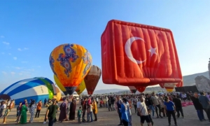 أكثر من مليون شخص زاروا مهرجان كابادوكيا في تركيا