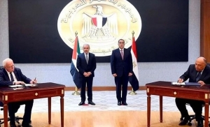 فلسطين ومصر توقعان بروتوكول مشاورات سياسية