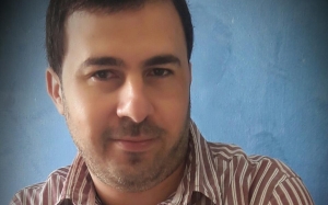 الكاتب الفلسطيني فادي عبيد لـ«المغرب»:  «حضور جنازة مجرم حرب مرفوضة وردّة الفعل الشعبية المندّدة طبيعيّة»