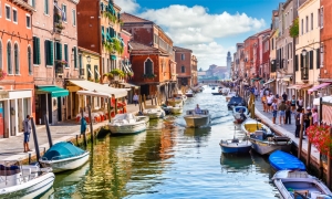 اليونسكو توصي بوضع فينيسيا في قائمة التراث العالمي