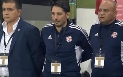 وفاة مساعد مدرب كوستاريكا بين شوطي مباراة منتخبه مع الإمارات