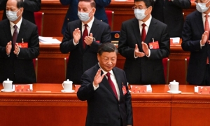 (الرئيس الصيني سي جين بينغ خلال المؤتمر 20 للحزب الشيوعي الصيني)