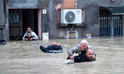 الاتحاد الأوروبي يرسل مضخات لمواجهة الفيضانات العارمة في إيطاليا