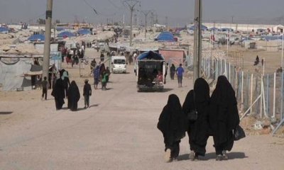 فرنسا تعيد 15 امرأة و32 طفلا من مخيمات في سوريا