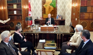 رئيس الجمهورية قيس سعيد يستقبل رئيسة الحكومة ووزيرة العدل ووزير الدفاع الوطني ووزير الداخلية