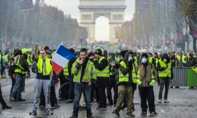اضطرابات في فرنسا:  "السترات الصفراء" تعود للإحتجا ضد الأوضاع المعيشية