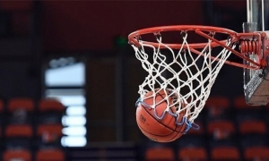 كرة السلة قمة بين الاتحاد المنستيري و النادي الإفريقي