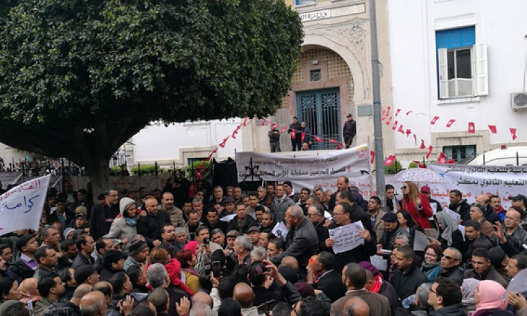 الانطلاق بوقفة يوم العودة المدرسية: جامعة الثانوي تنطلق في الحشد لتحركاتها الاحتجاجية