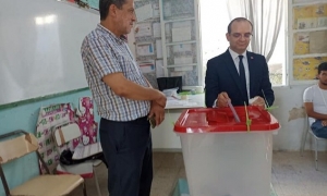فاروق بوعسكر يدعو الناخبين الى التوجه إلى مراكز الإقتراع والتصويت