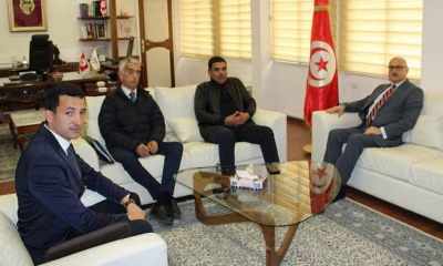 لقاء بين وزير الفلاحة و النقابة التونسية للفلاحين