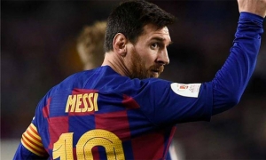 برشلونة يصدر بياناً رسمياً بشأن ميسي