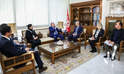 وزير السياحة يستقبل رئيس الجامعة التونسية لوكالات الأسفار والسياحة