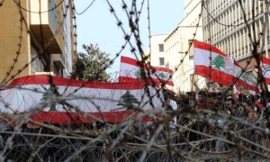 لبنان على حافة الفوضى: اضطرابات اجتماعية .. صعوبات اقتصادية .. صدامات سياسية ومخاوف من حرب أهليّة