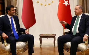 أمير قطر يزور تركيا اليوم:  قضية خاشقجي والتسويات الخفية لرفع الحصار عن الدوحة