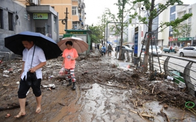 الصين: 11 قتيلا و27 مفقودا جراء فيضانات في بكين