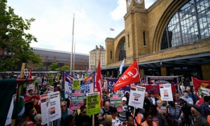 بريطانيا تستعد لأكبر إضراب بمشاركة مايصل الى نصف مليون بين معلمين وموظفين حكوميين