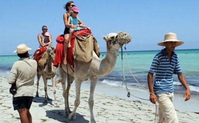 أمام توجيه الأوروبيين إلى قضاء العطل في بلدانهم:  السياحة الداخلية في تونس تحت ضغط انتهاء العطل السنوية وتدهور المقدرة الشرائية للتونسيين