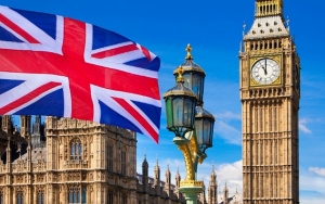 ارتفاع الفائدة يدفع نشاط الاقتصاد البريطاني للانكماش في اوت