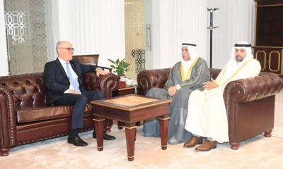 وزير الخارجية يلتقي رئيس مجلس الأمة الكويتي في مستهل جولته الخليجية